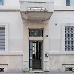 Casa Julia - Milano, Via P. Nuvolone - By Host4U