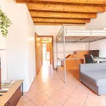 Guest Planet - Rosso Milano Apartment - Navigli Area
