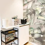 New Quiet And Design Apartment In The Heart Of Milan
