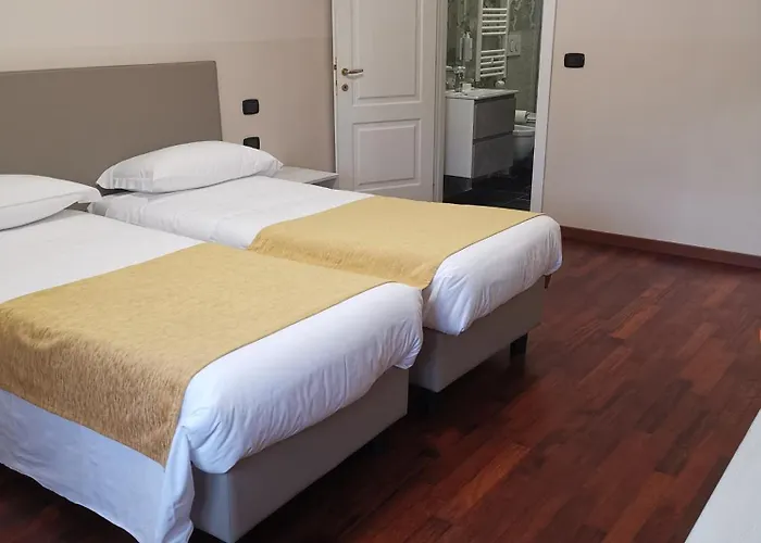 Guesthouse Central Station Group - Via Sammartini 15