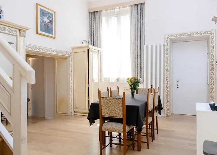 Appartamento 5 Camere Da Letto