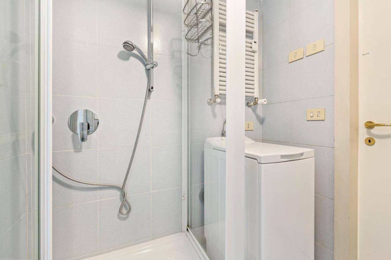 Terrace Penthouse With Duomo View Appartement Milaan