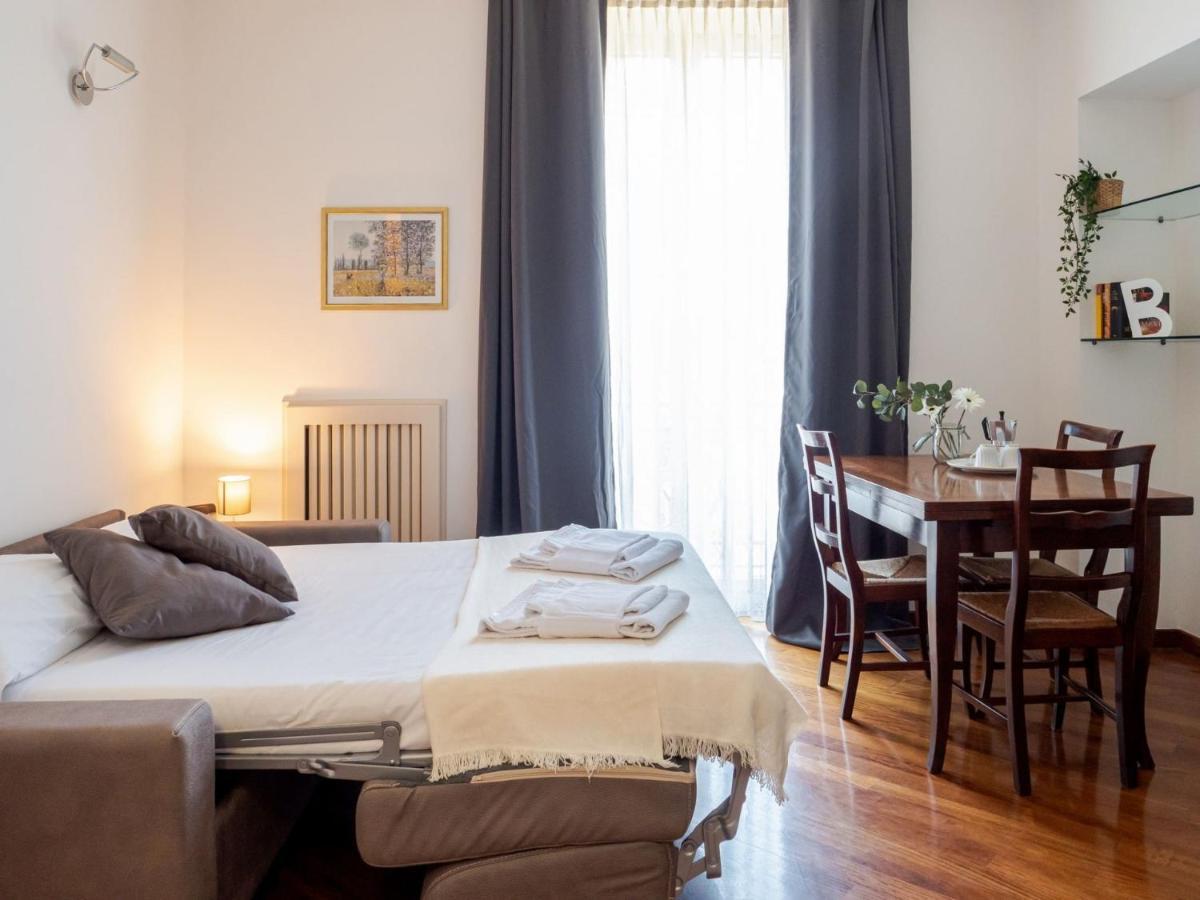 The Rent - Two Bedroom Near Sondrio Subway *