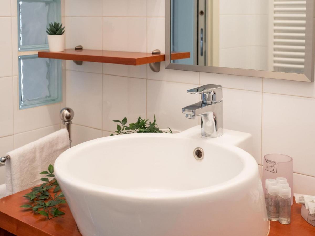 The Rent - Two Bedroom Near Sondrio Subway Apartment *