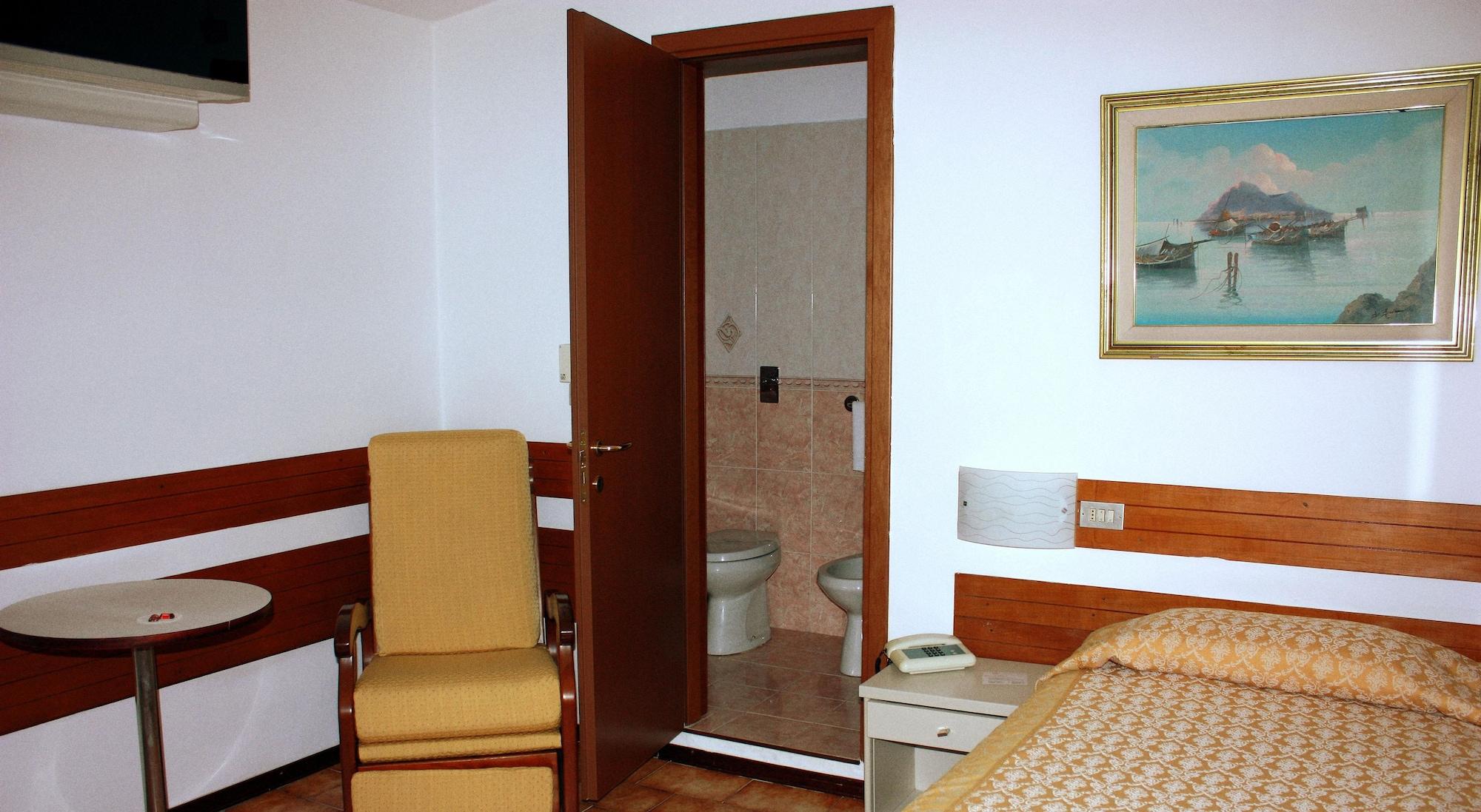 Piccolo Hotell 3*