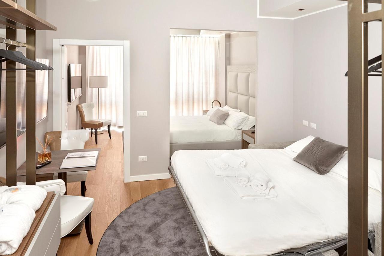 Prestige Boutique -piazza Duomo * Mailand