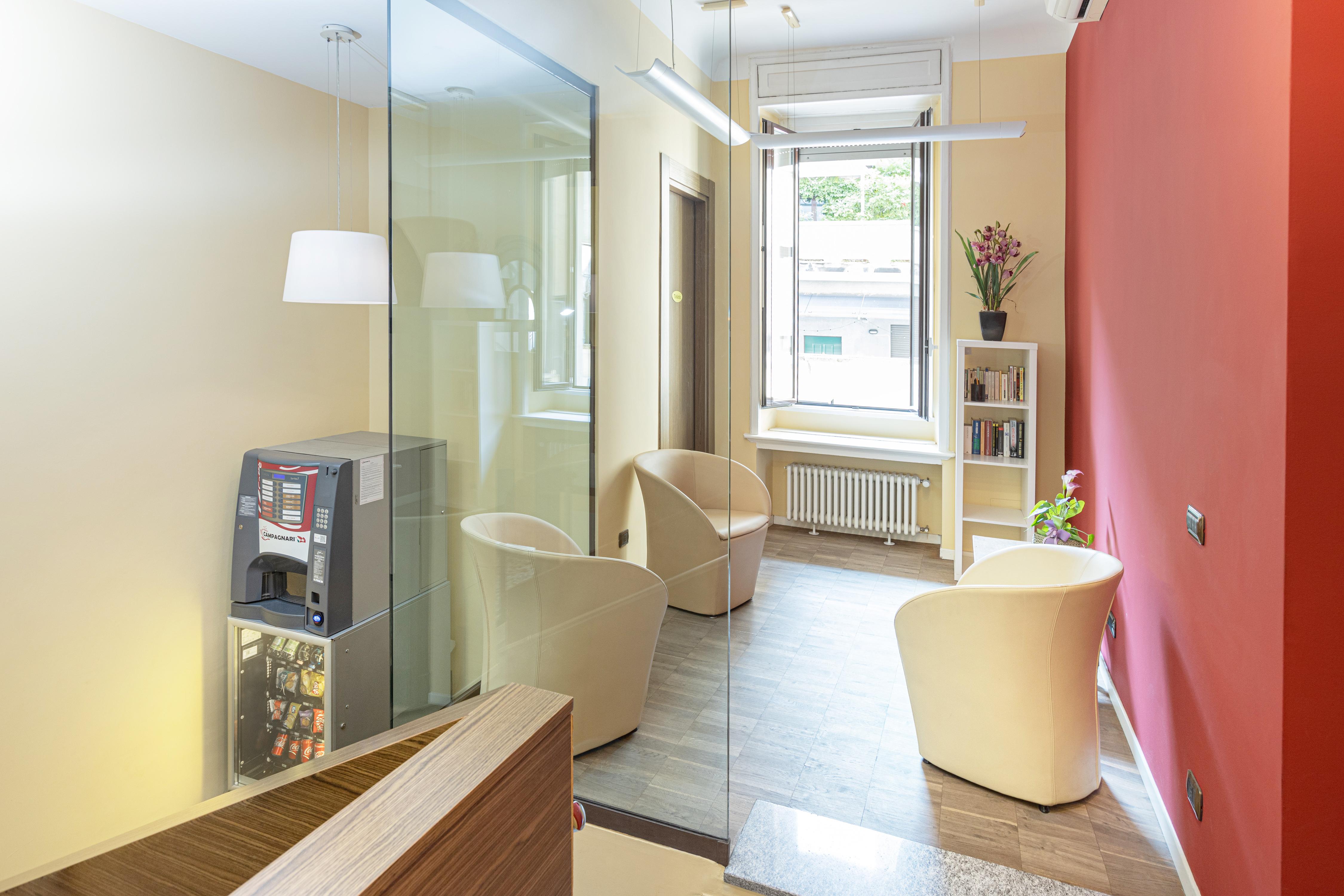 Aparthotel De La Gare 4*