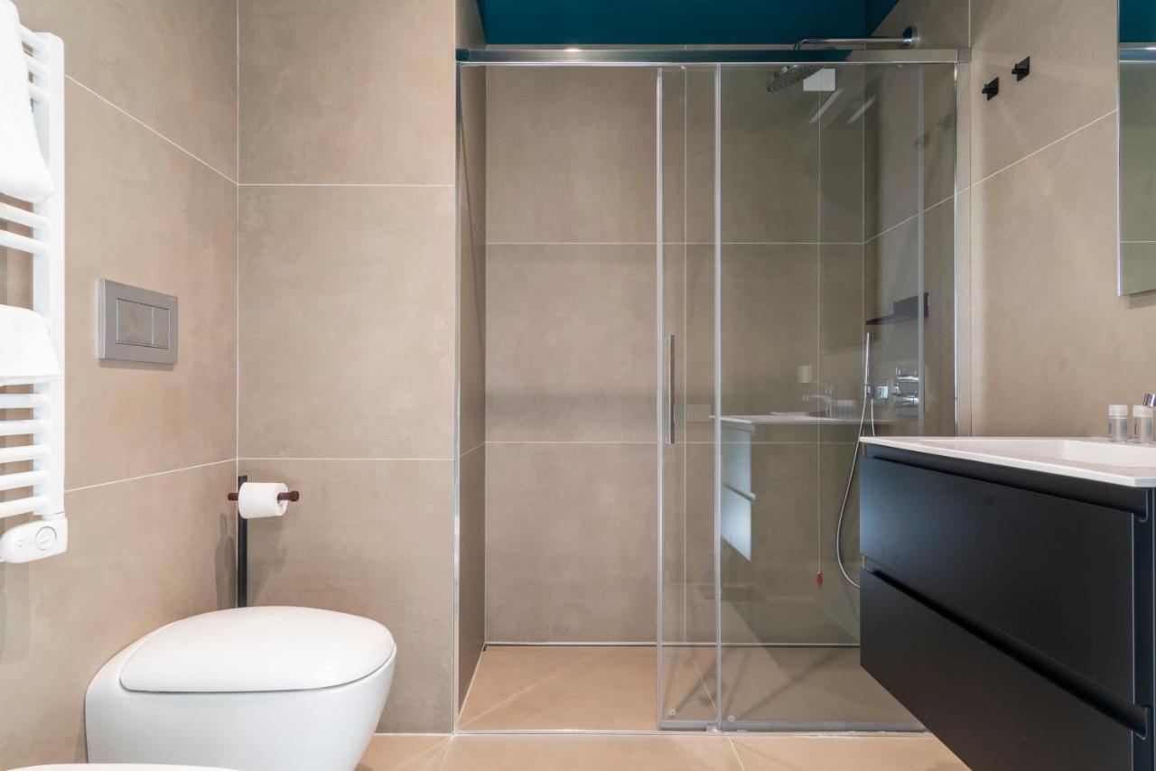 Easyhomes-central Tower Apartment Mailand