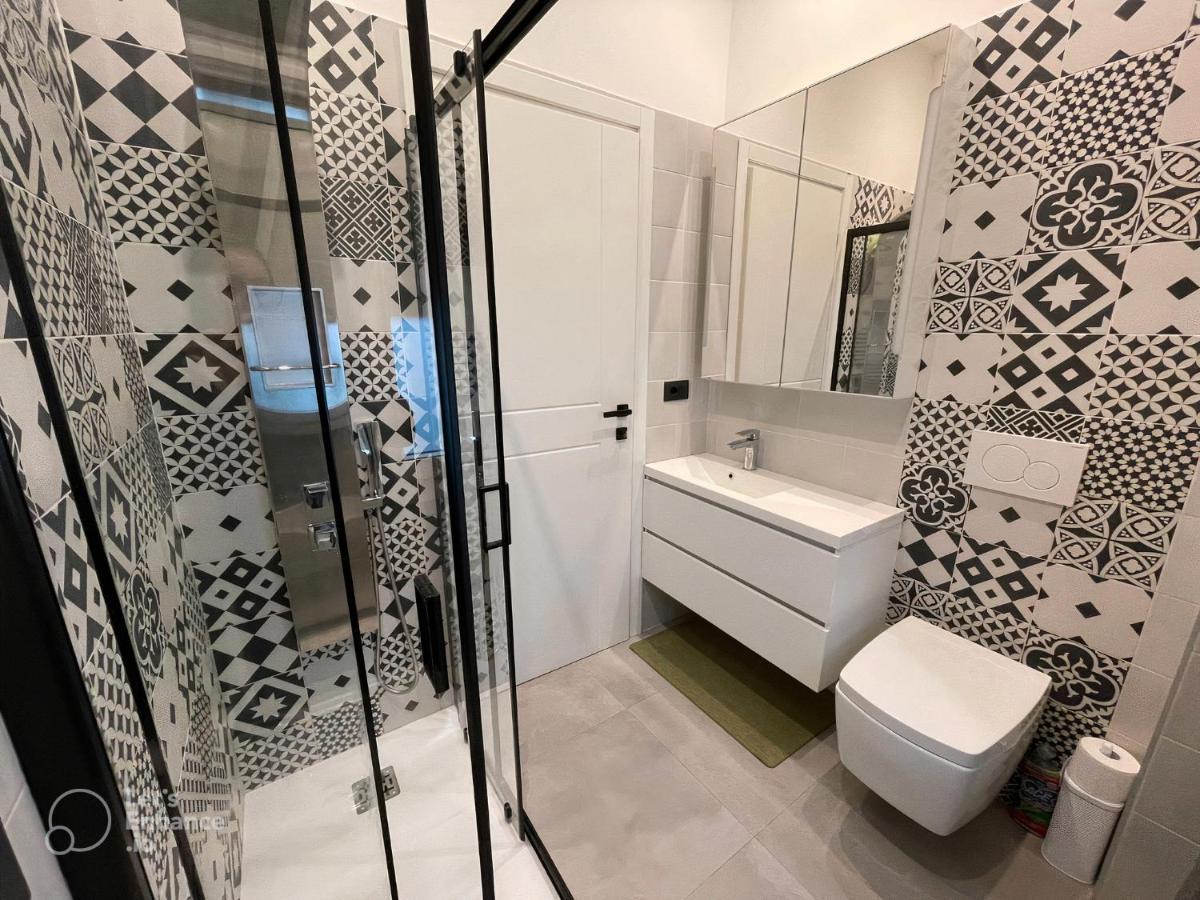 Appartement R39 Modern With Private Parking