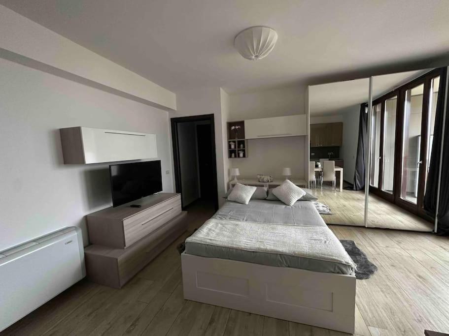 Privato Garibaldi Milan
