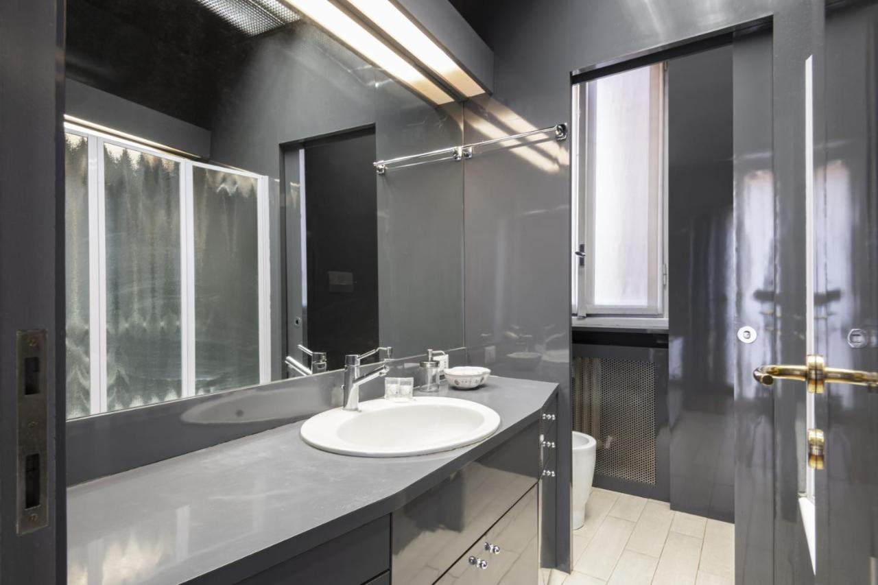 Appartamento Easylife - Elegante Dimora A Due Passi Dal Duomo Milano