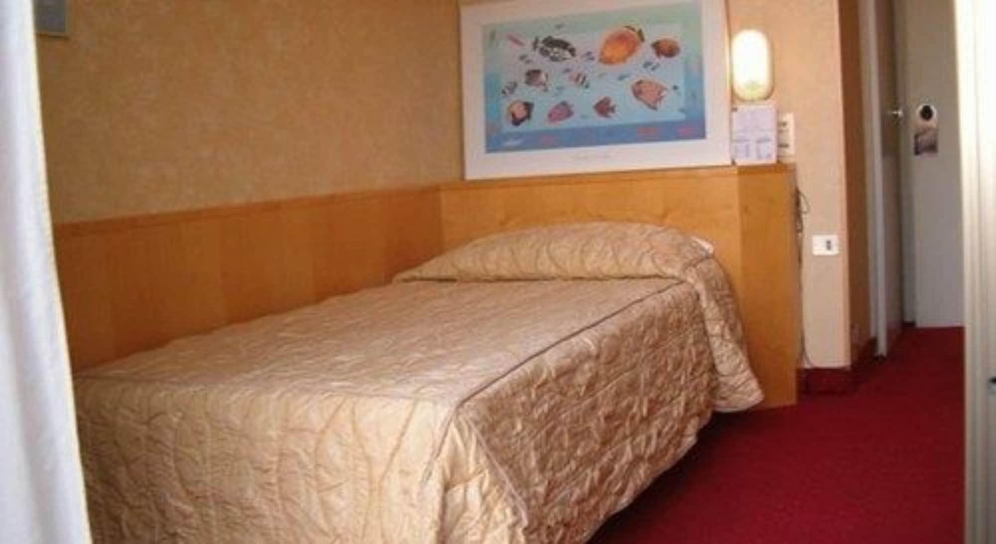 Mokinba Sant'ambroeus Hotel