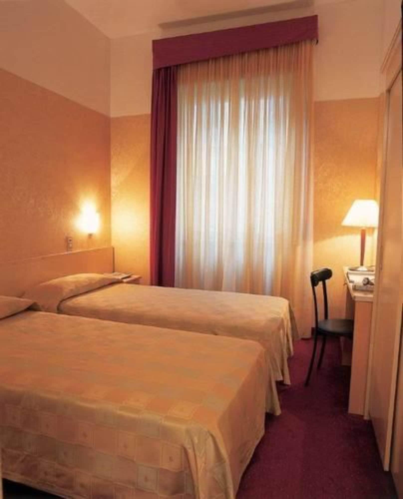 Mokinba Sant'ambroeus Milano