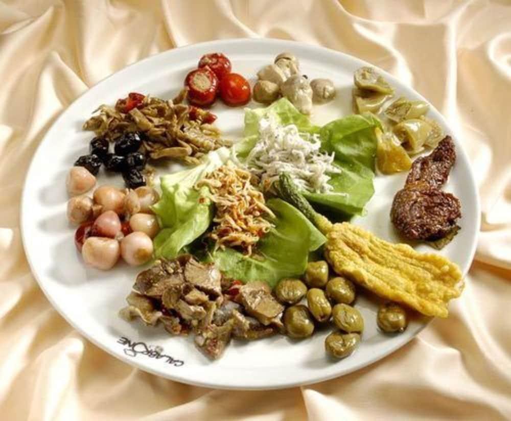 Mokinba Sant'ambroeus Hotel 3*
