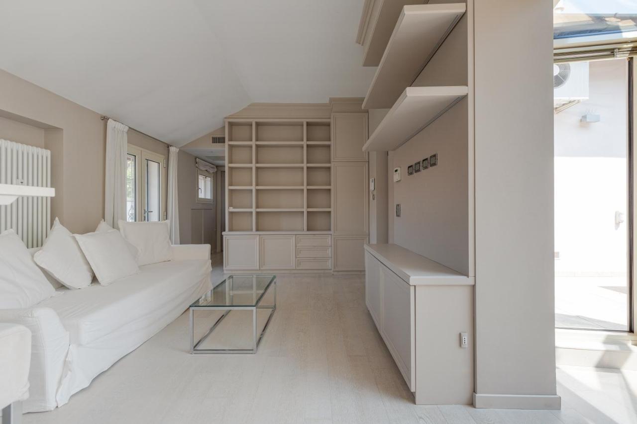 Apartment Lovely - W/ Terrace *