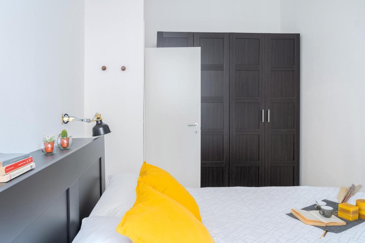 Appartamento Casa Julia - Milano, Via P. Nuvolone - By Host4u *