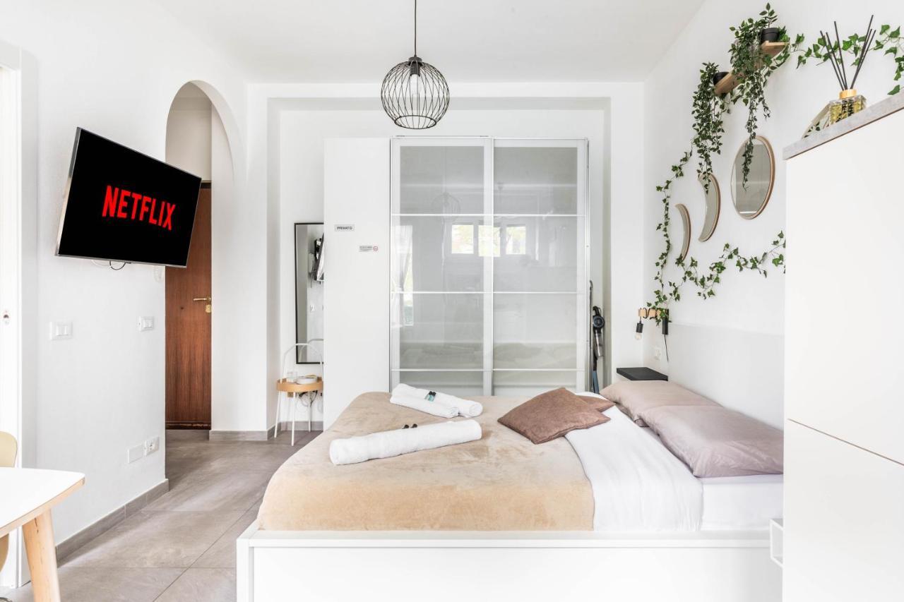 Eden House Sansiro-duomo Netflix & Design Milano
