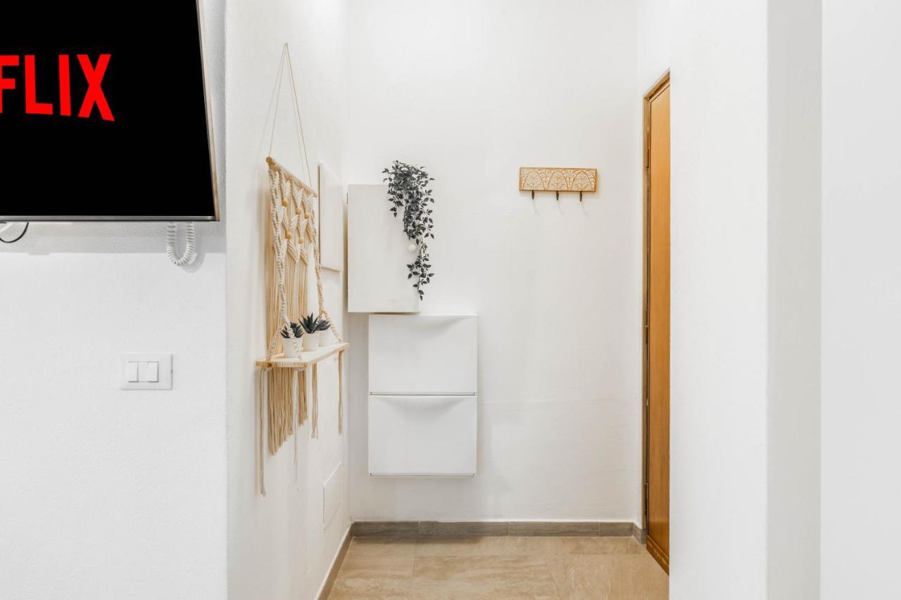 Eden House Sansiro-duomo Netflix & Design Leilighet Milano