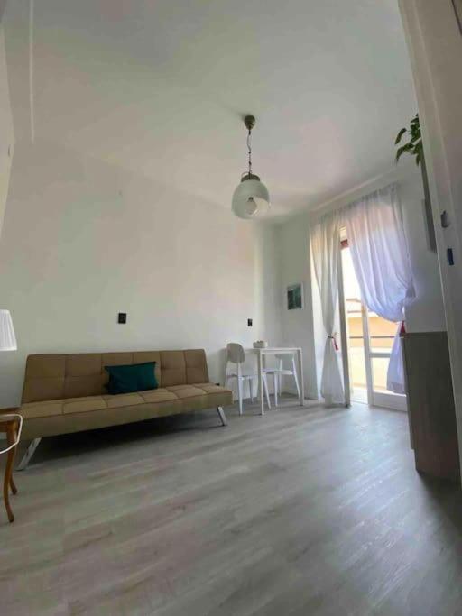 Olimpia Fidias Bilocale Isola Appartement Milaan