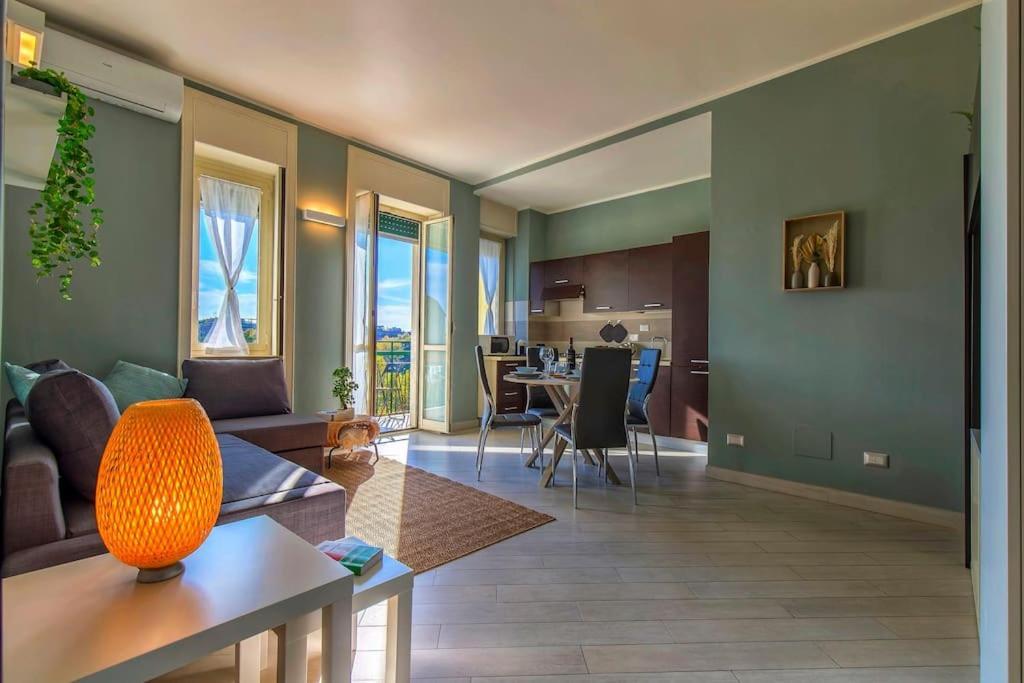 Leilighet Charmy & Cozy Panoramic Flat 50m From M4 Stop