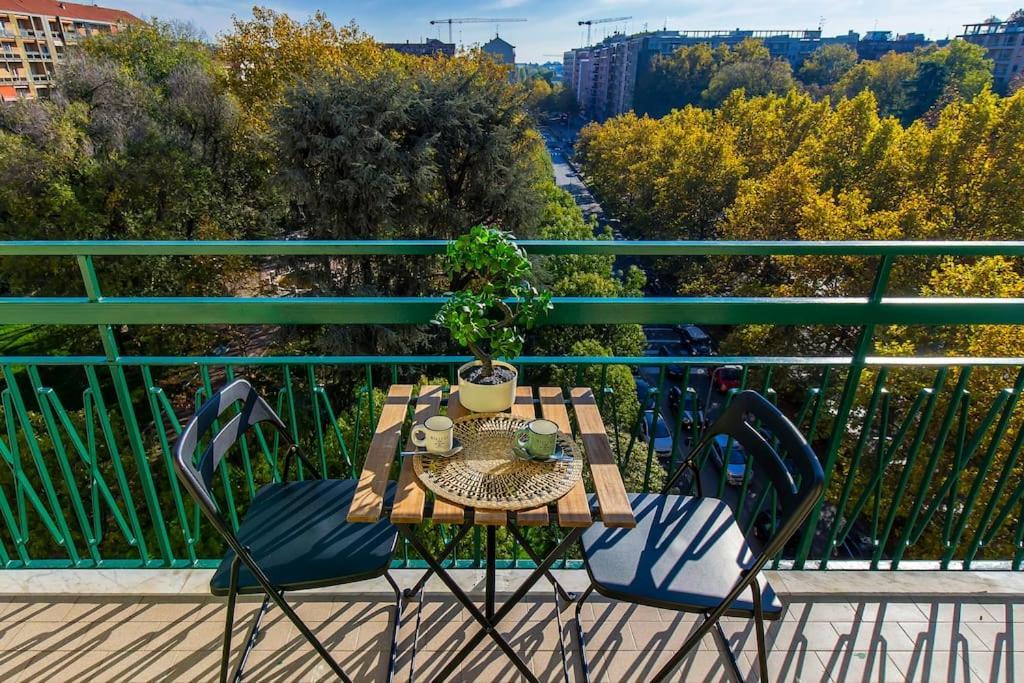 Charmy & Cozy Panoramic Flat 50m From M4 Stop Leilighet *