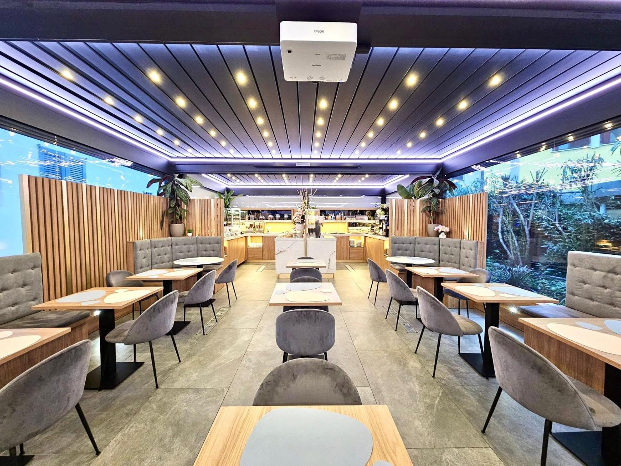 Canova Hotel 3*