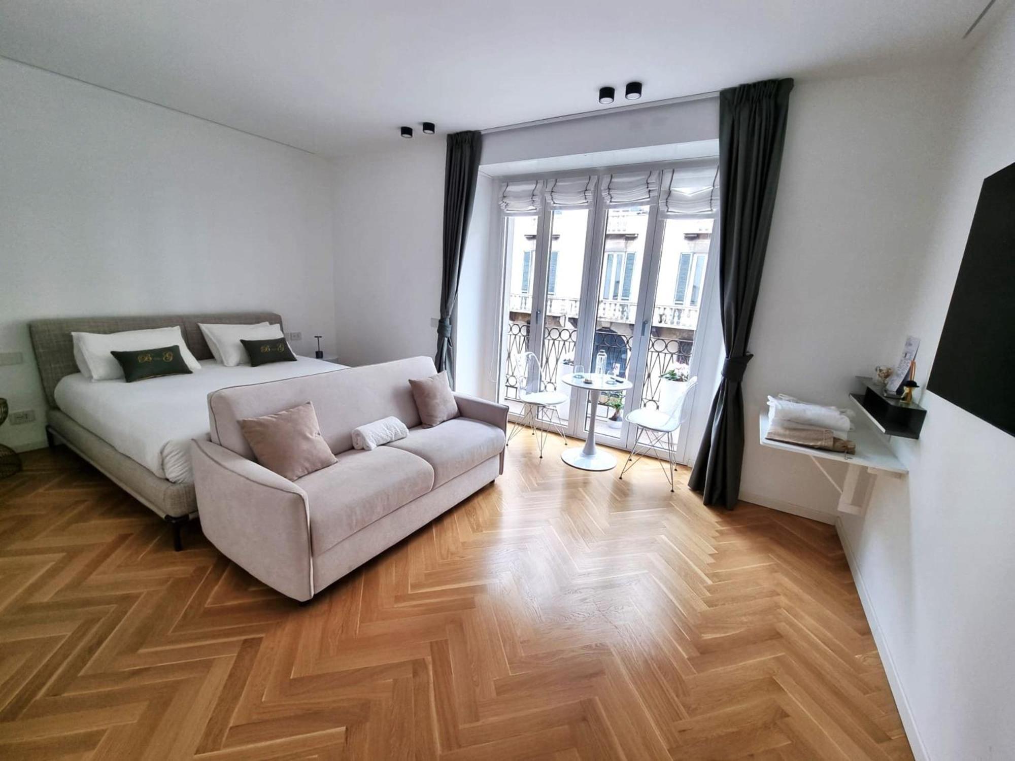 B And G San Babila- Luxury In The Heart Of - Design District Guest house *