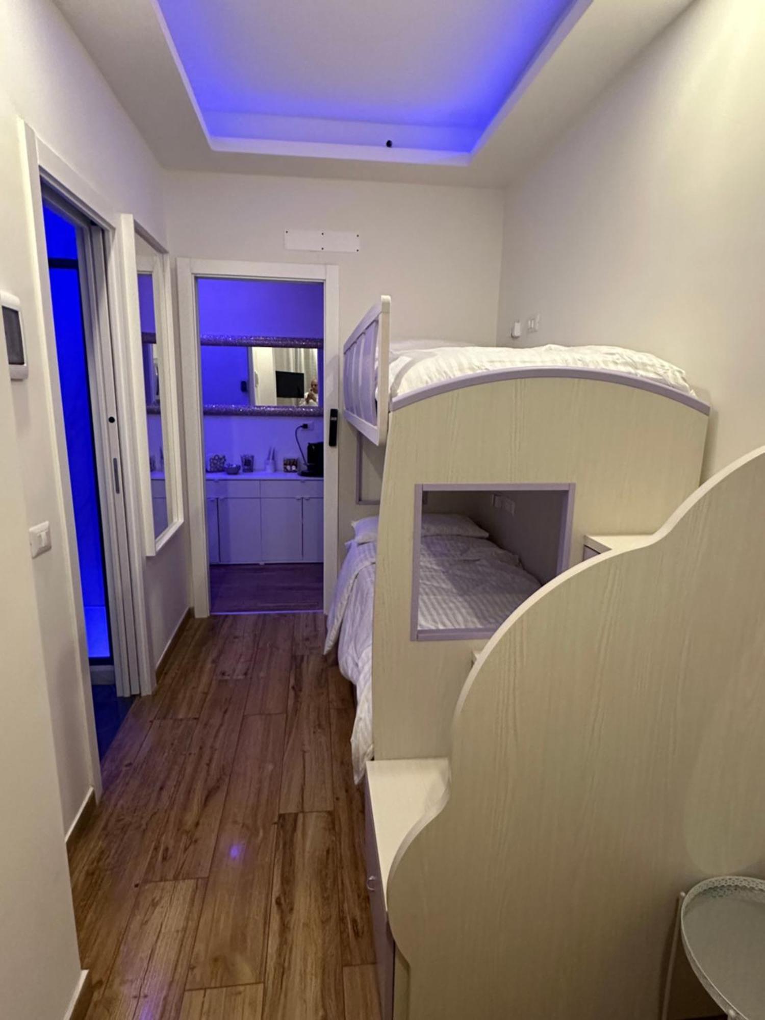 Bunk Bed - 4 Affittacamere