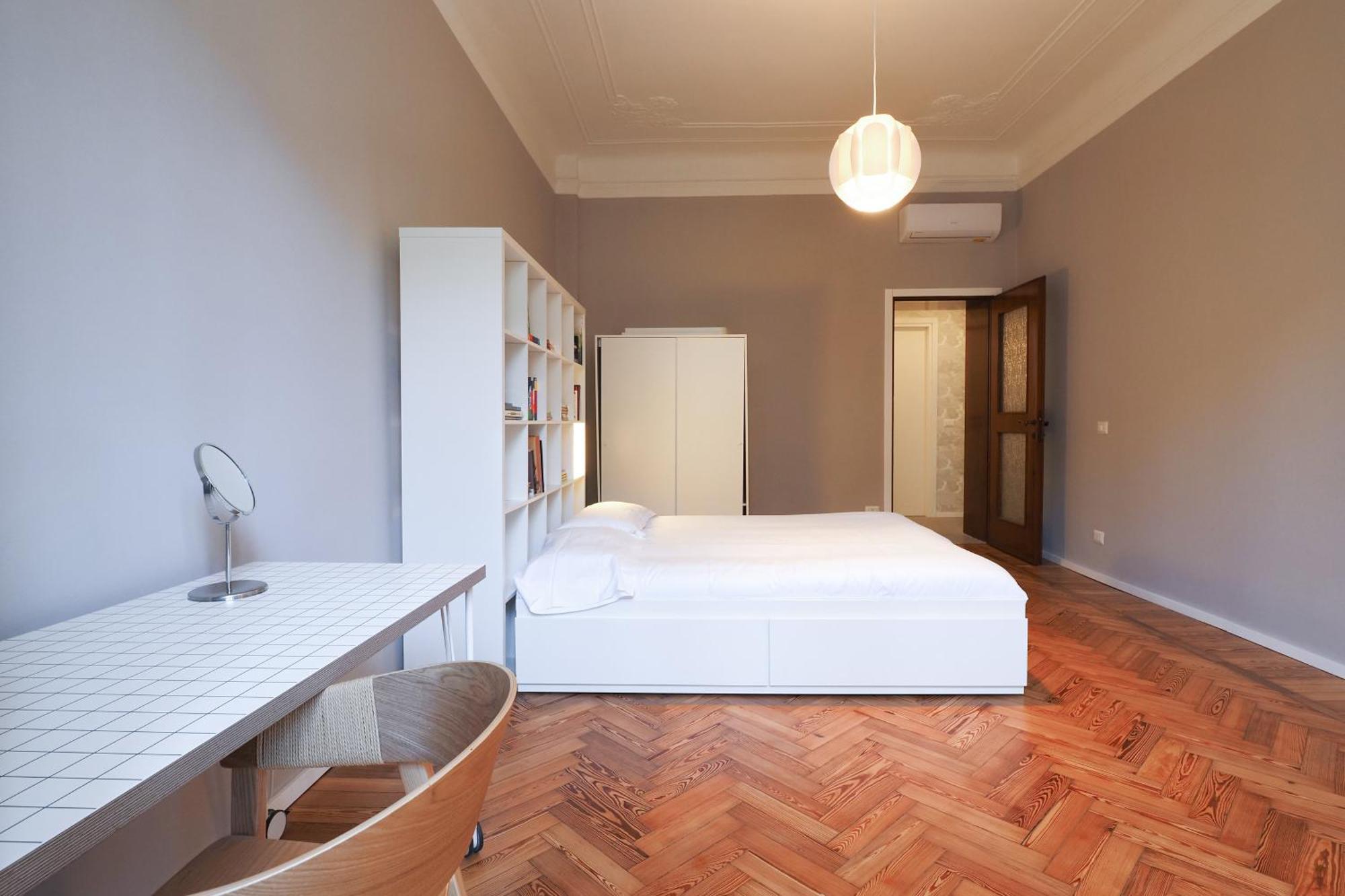Gramsci Sempione District Apartment