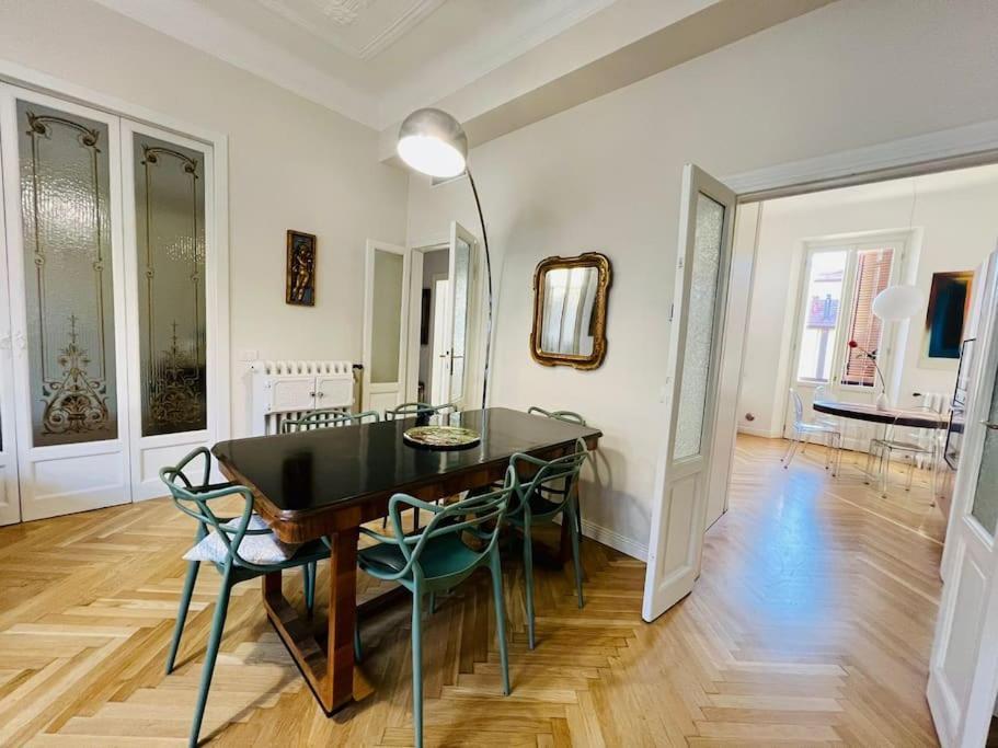 Magnifico D'epoca Ai Navigli Milano