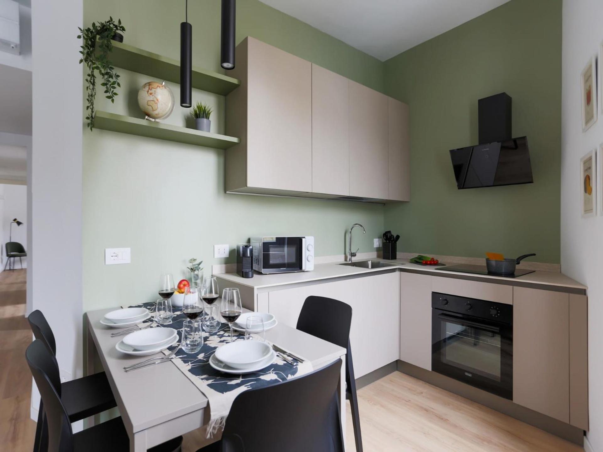 The Rent - Spacious And Renovated Two-bedroom Downtown Milano