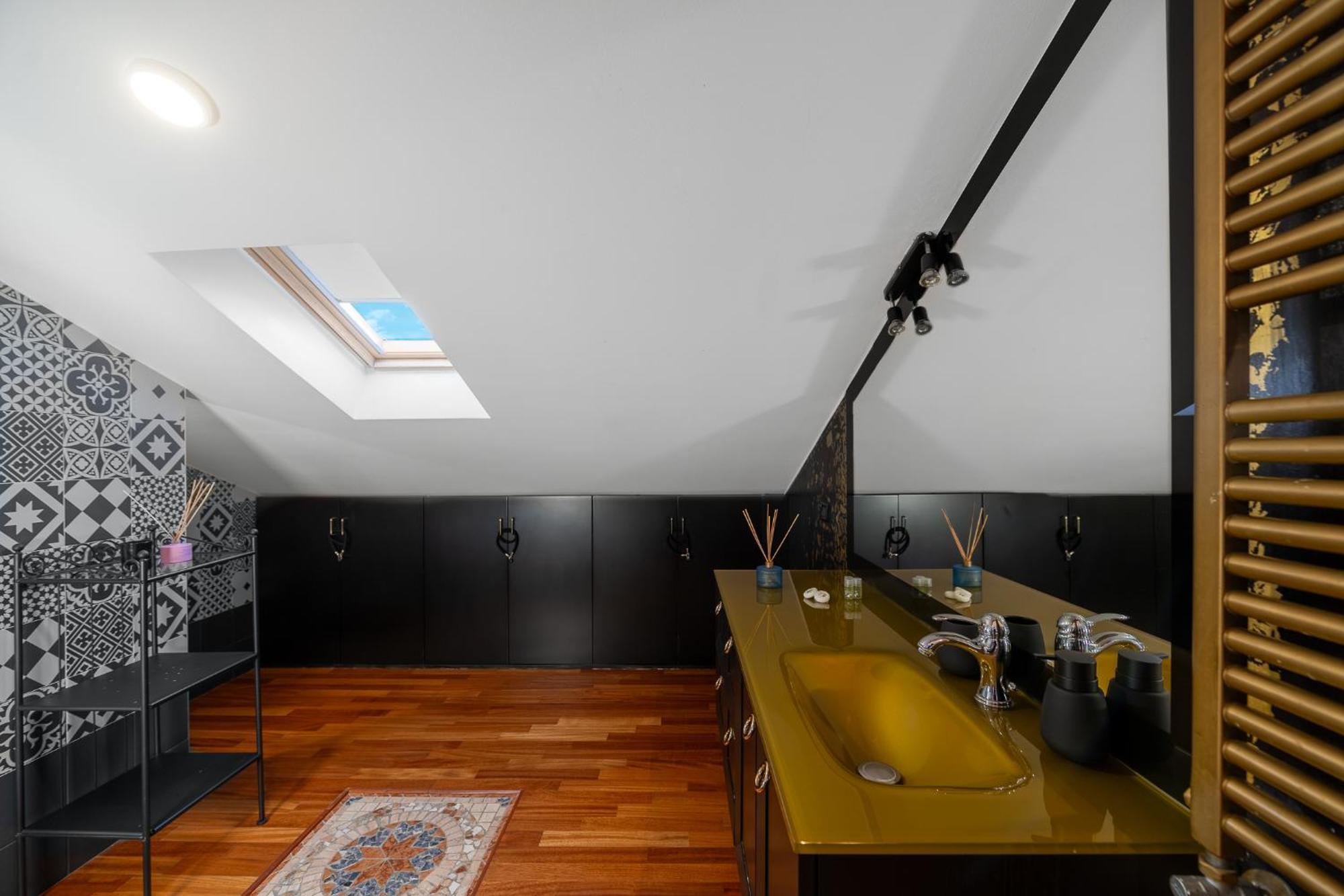Bright Loft - Free Private Parking Leilighet Milano
