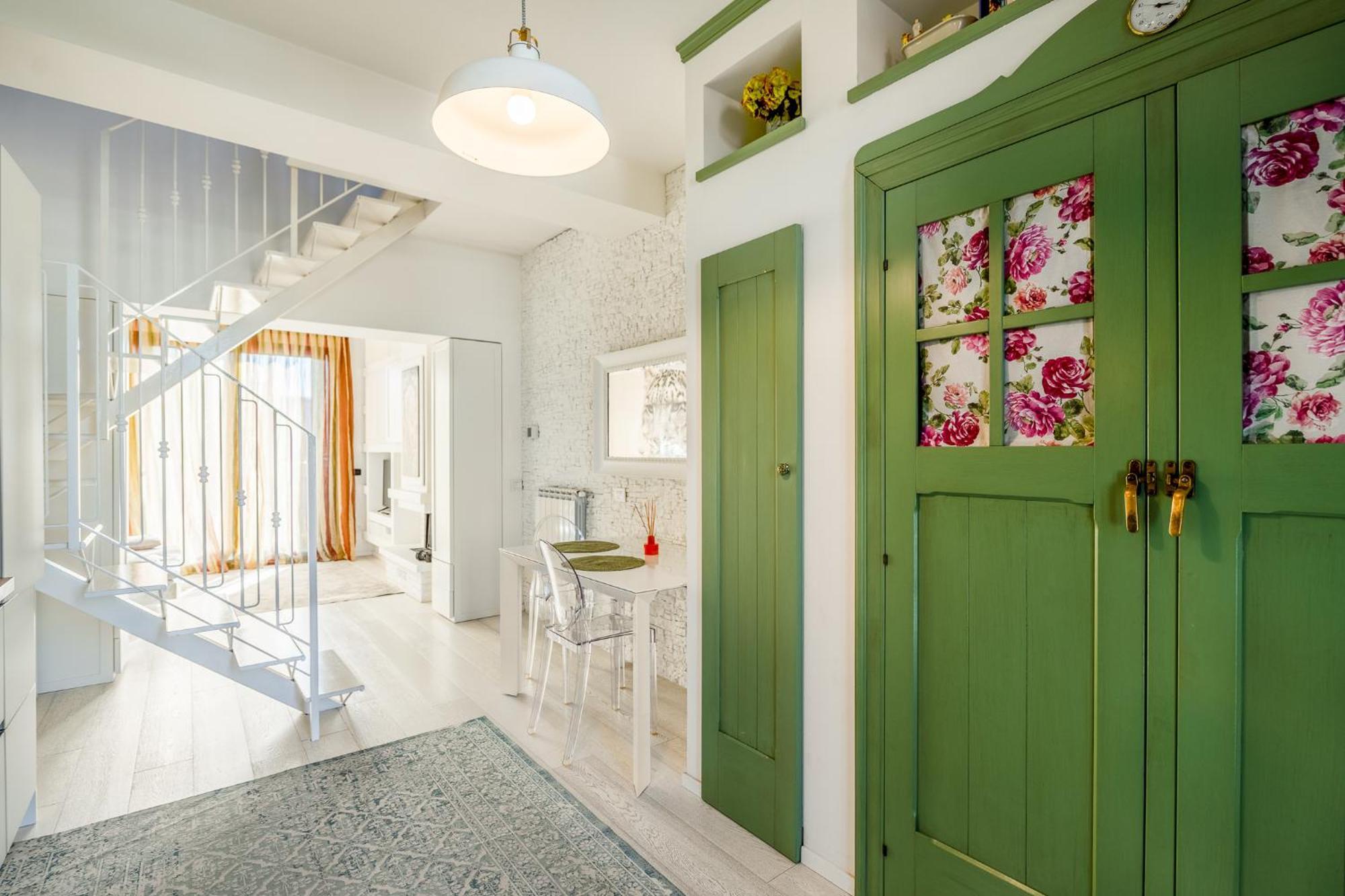 Bright Loft - Free Private Parking Leilighet