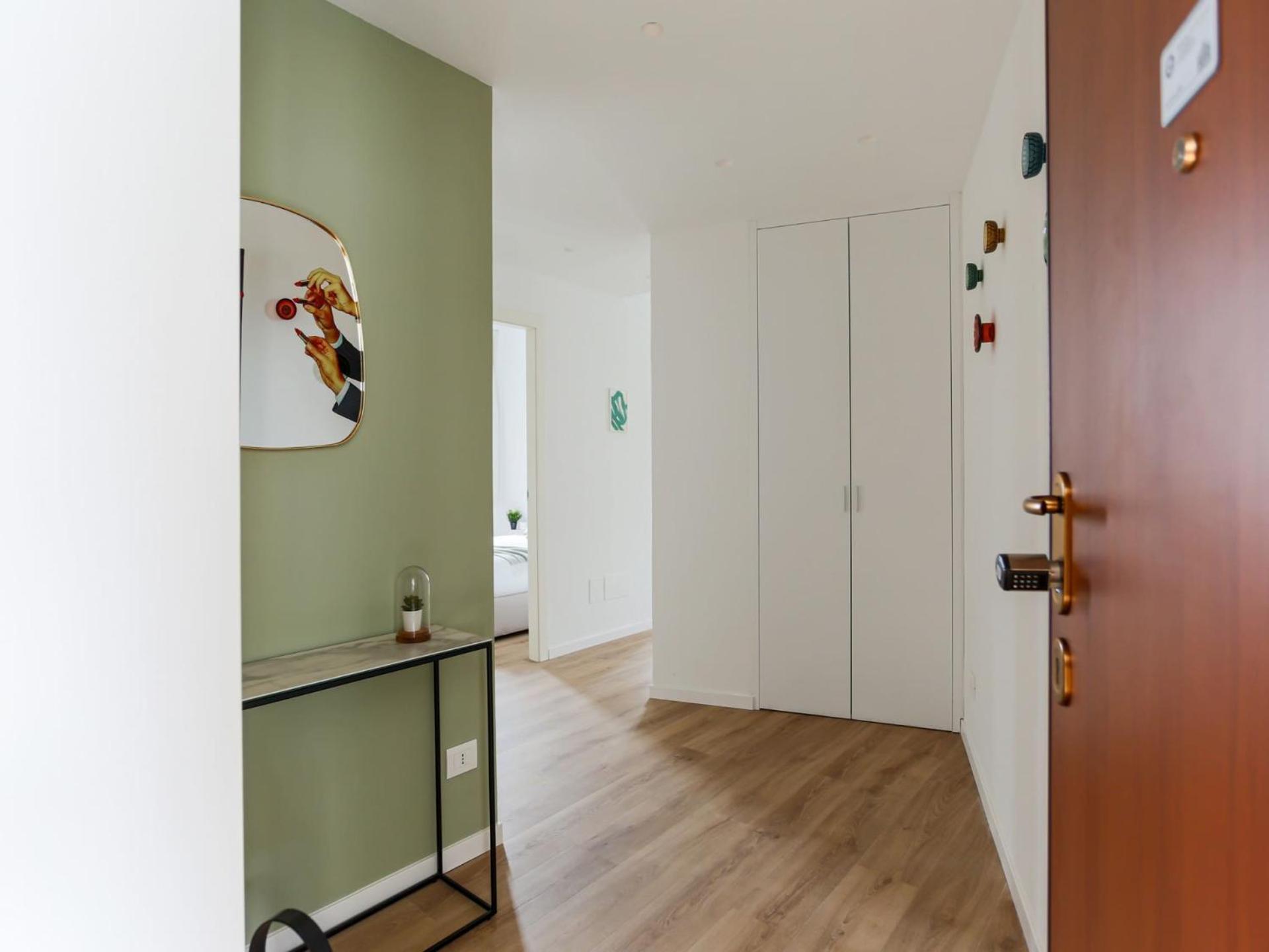 Lejlighed The Rent - Spacious And Renovated Two-bedroom Downtown *
