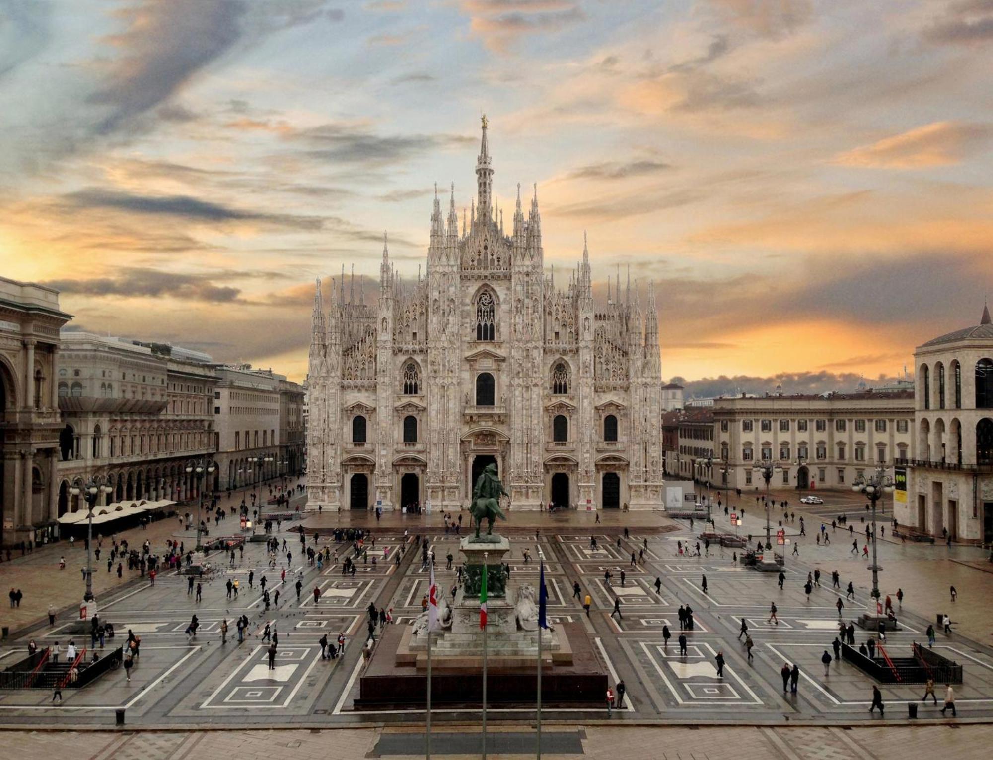 Hl - Brera, Garibaldi, Moscova, Duomo, Montenapoleone *