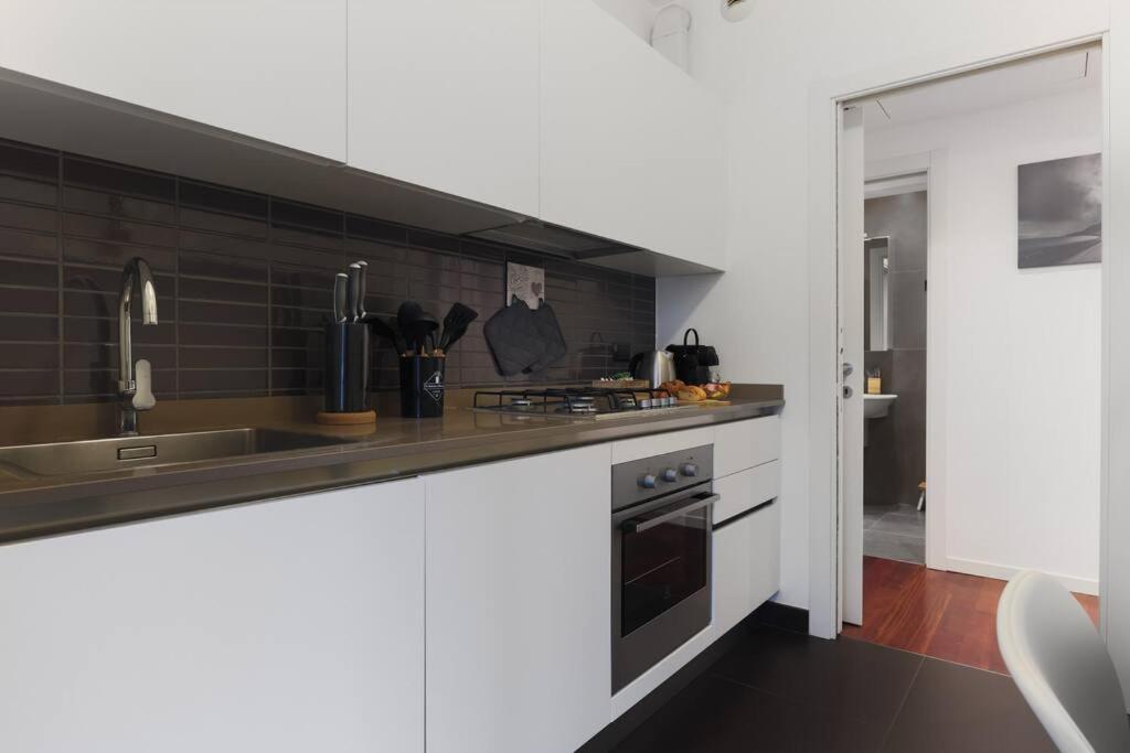 Comfort Centrale With Fast Wifi And Free Netflix Appartement Milaan