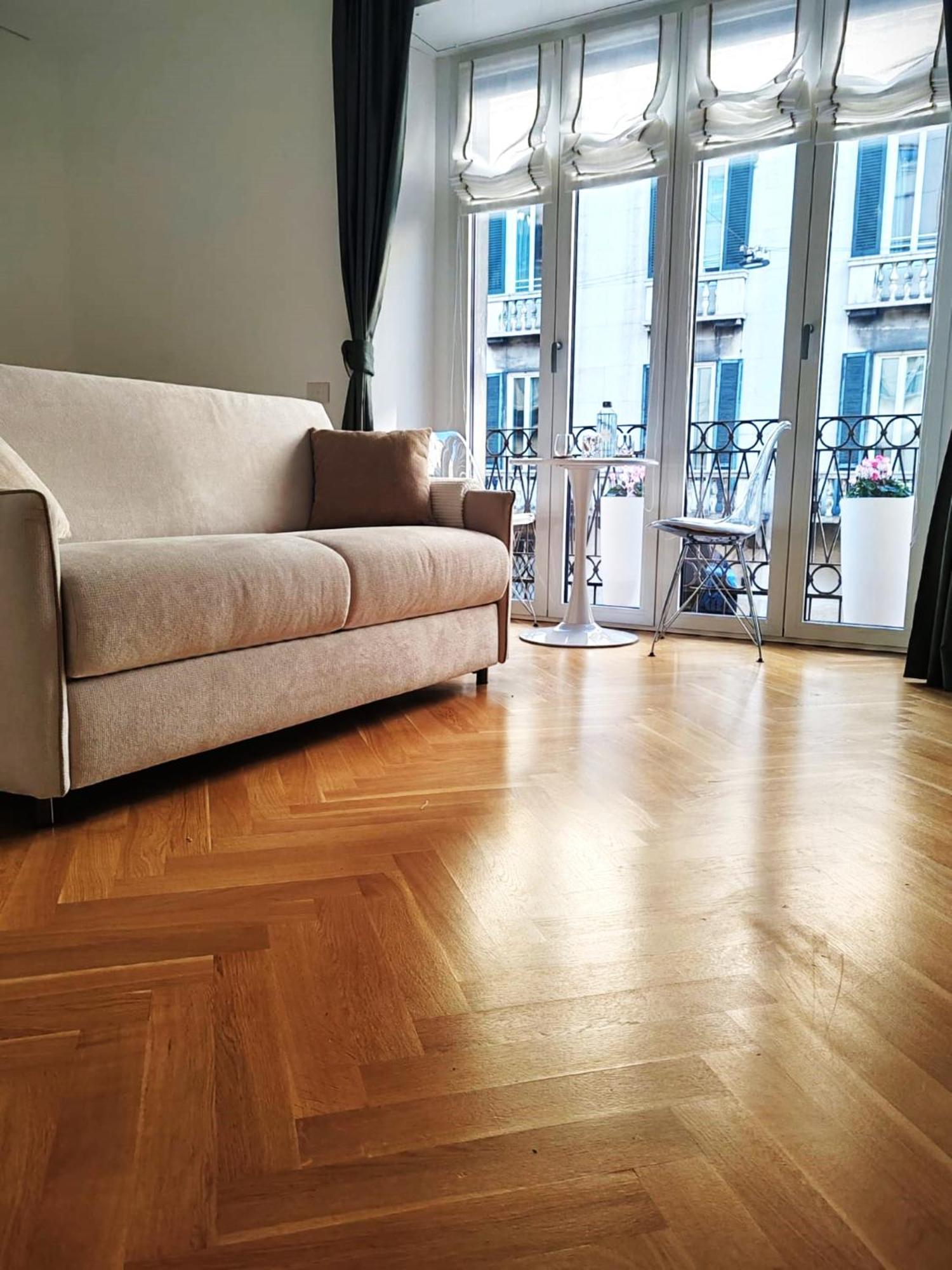 B And G San Babila- Luxury In The Heart Of - Design District Milan