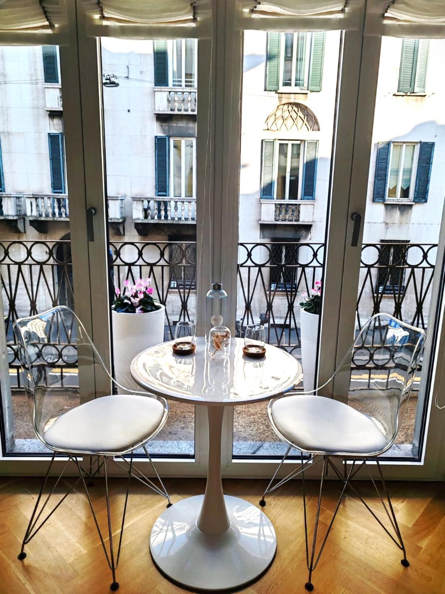 B And G San Babila- Luxury In The Heart Of - Design District Guest house