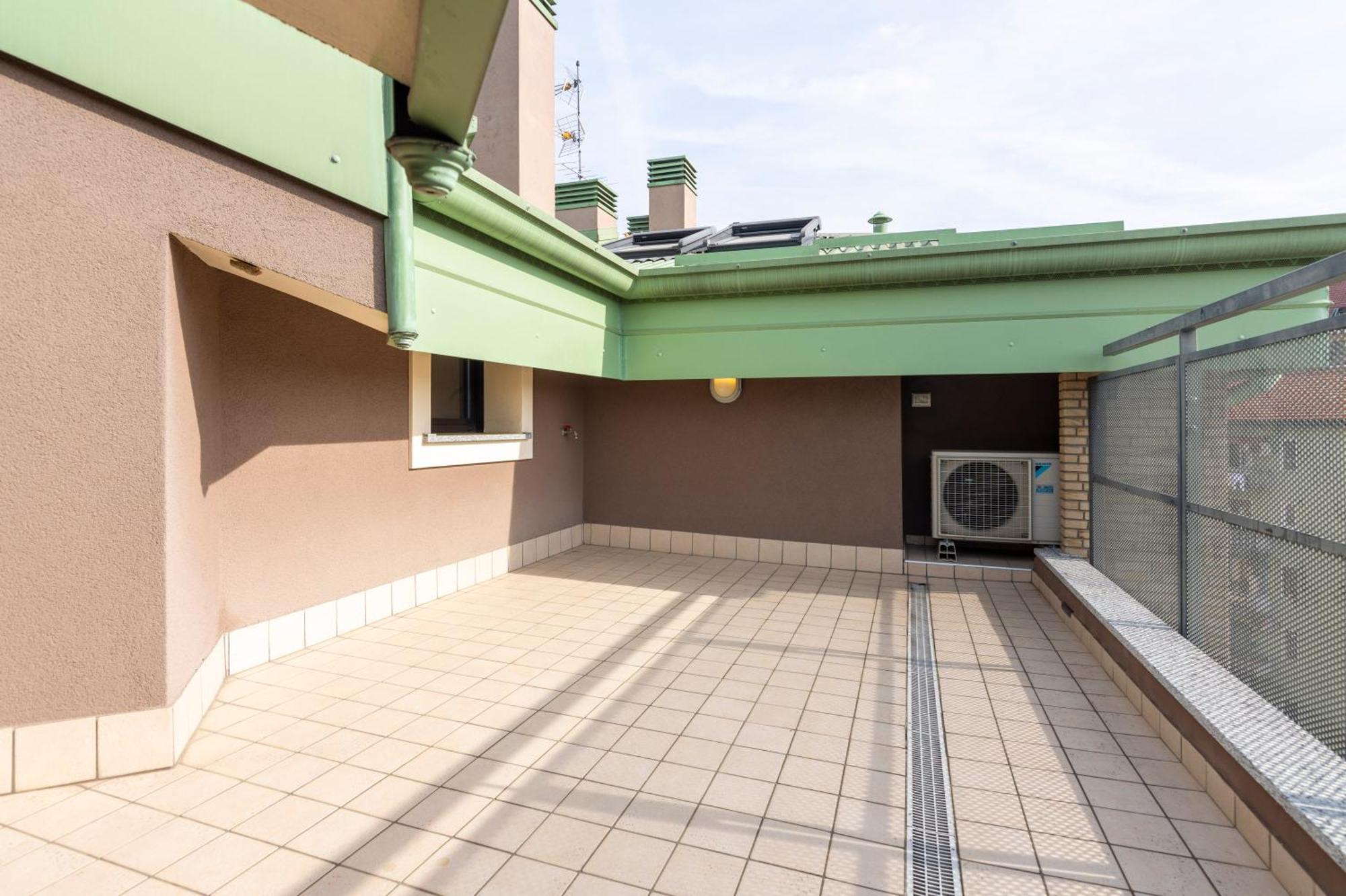 Leilighet Wolvesdensuite Con Terrazzi E Garage Gratuito *
