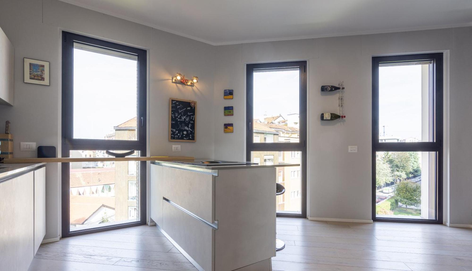 Wolvesdensuite Con Terrazzi E Garage Gratuito Leilighet