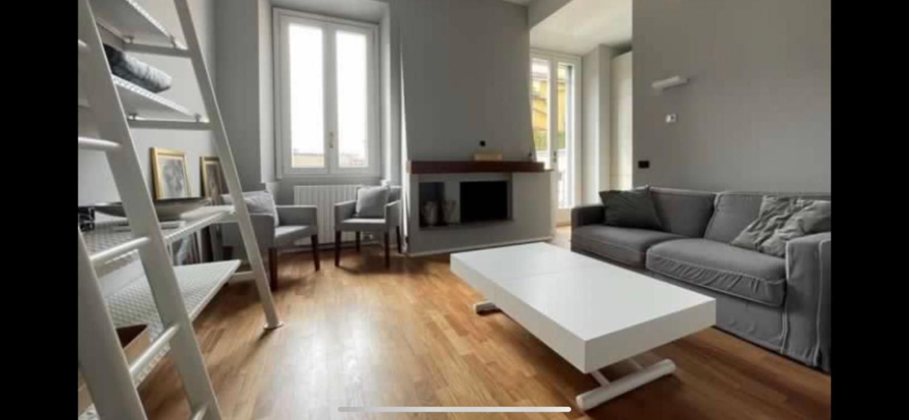 Appartamento Garibaldi Milano