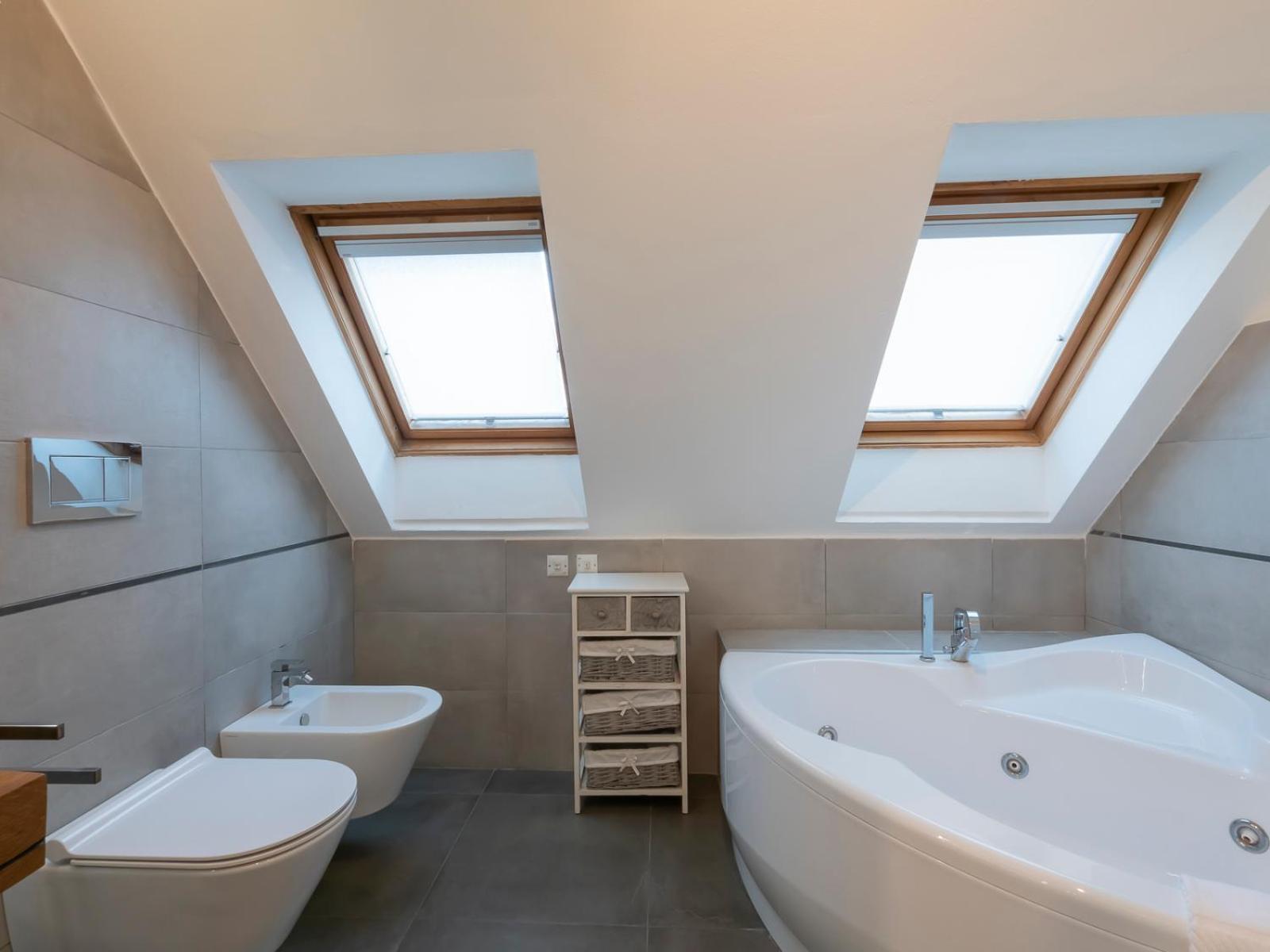 Xenia - Luxury & Elegant Penthouse In Life Milaan