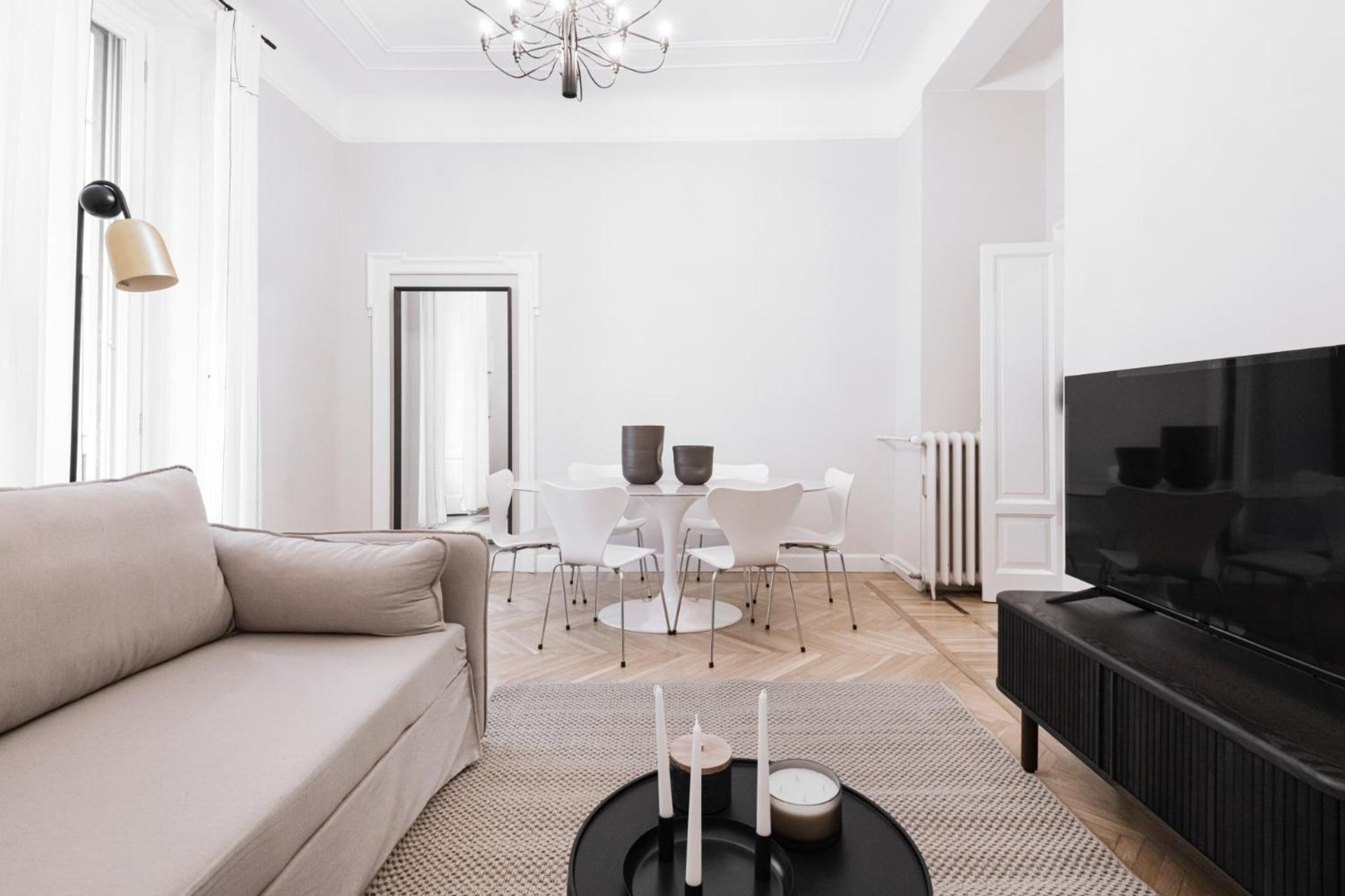 Easylife - Dimora Con Balcone In Porta Vittoria *