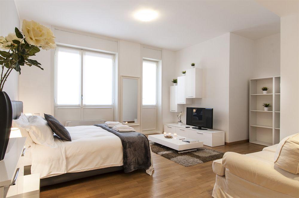 Royal Magenta & Luxury Apartment