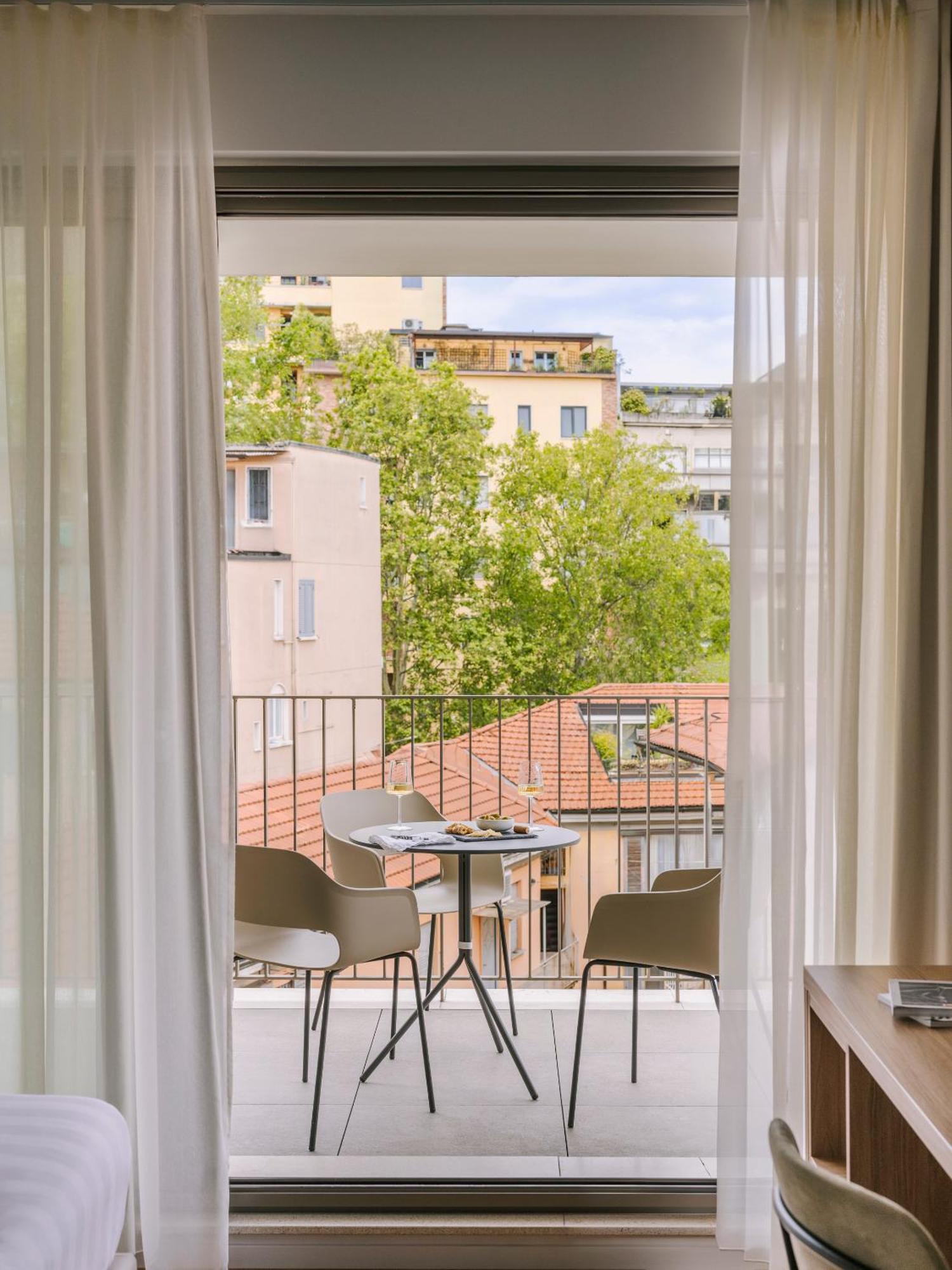 Sonder Atelier Aparthotel 4*