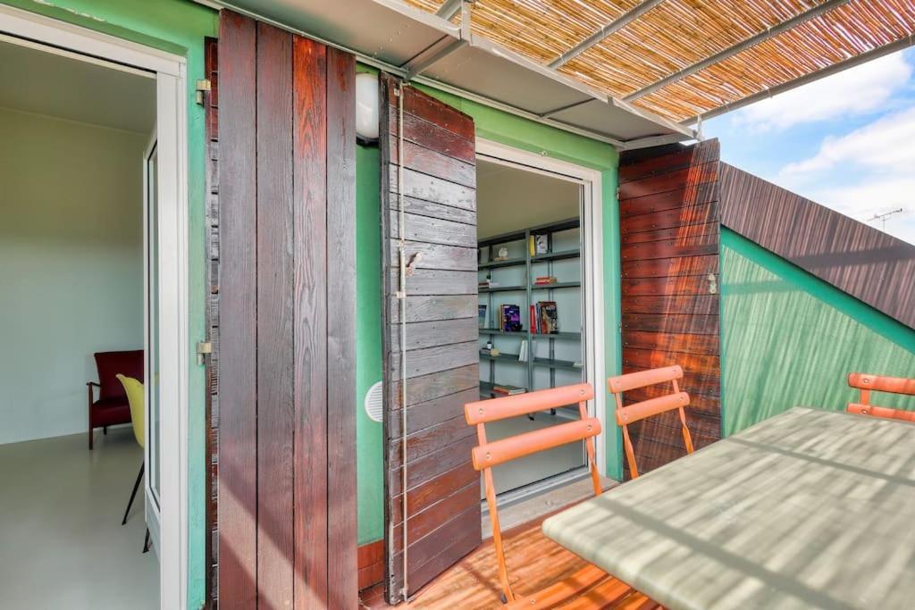 Navigli's Rooftop Apartment *