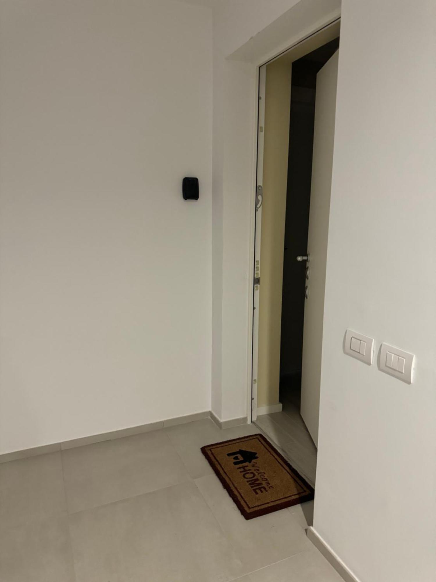 6 Apartment *