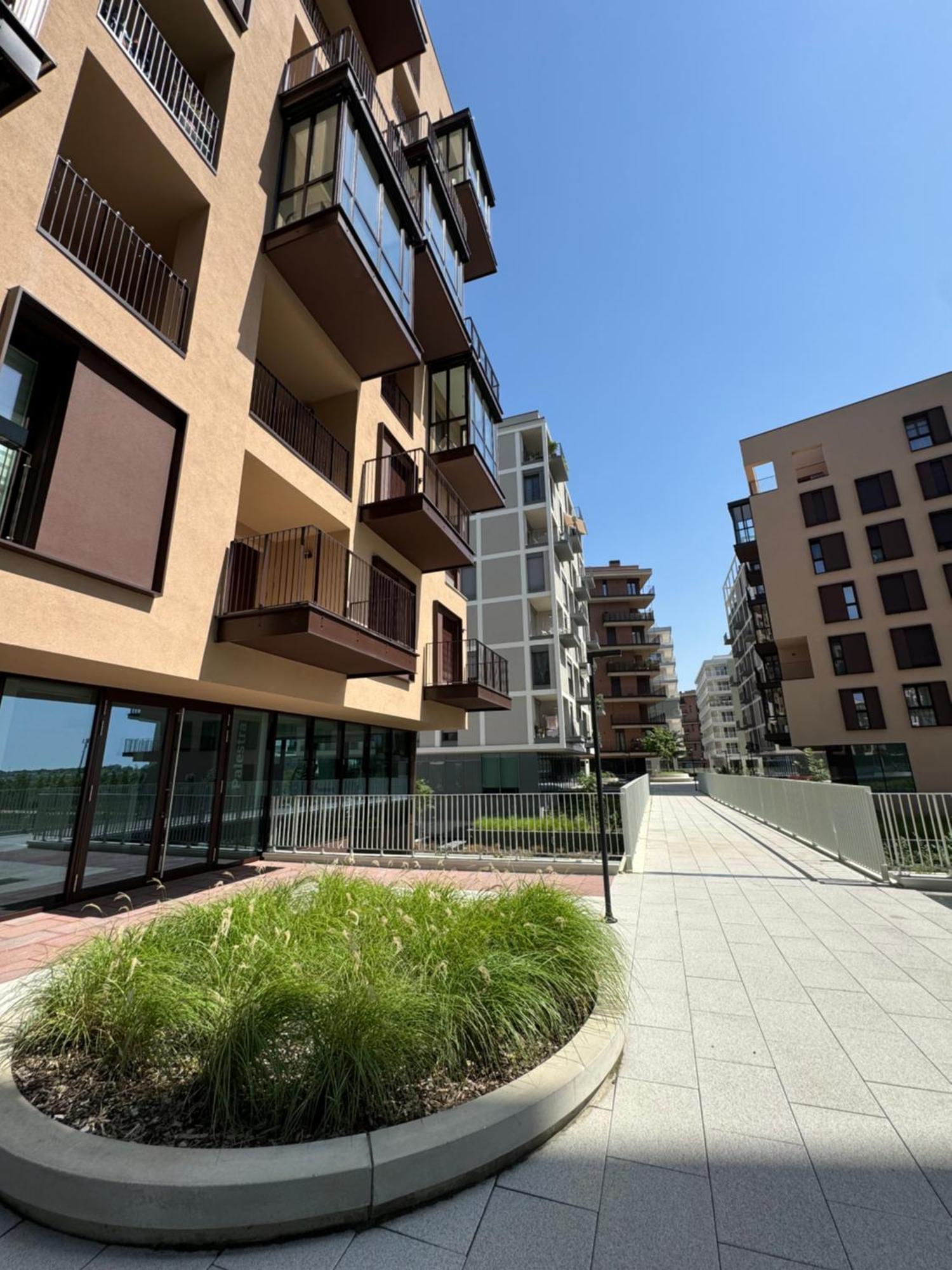 6 Apartment *