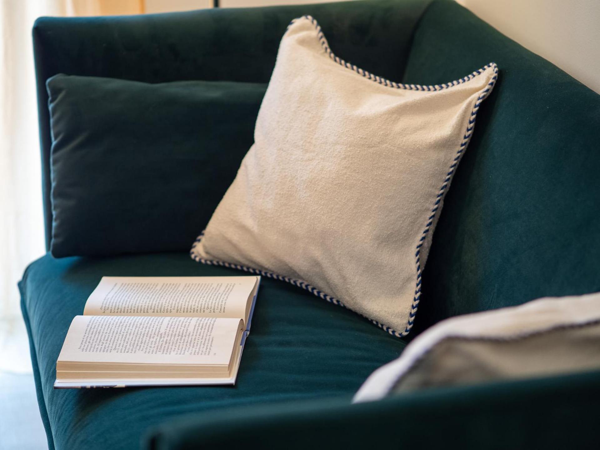 Lejlighed Stylish Flat With Balcony - 15 Min To Duomo *