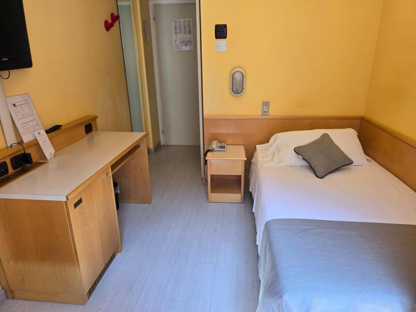 Mokinba Sant'ambroeus 3*
